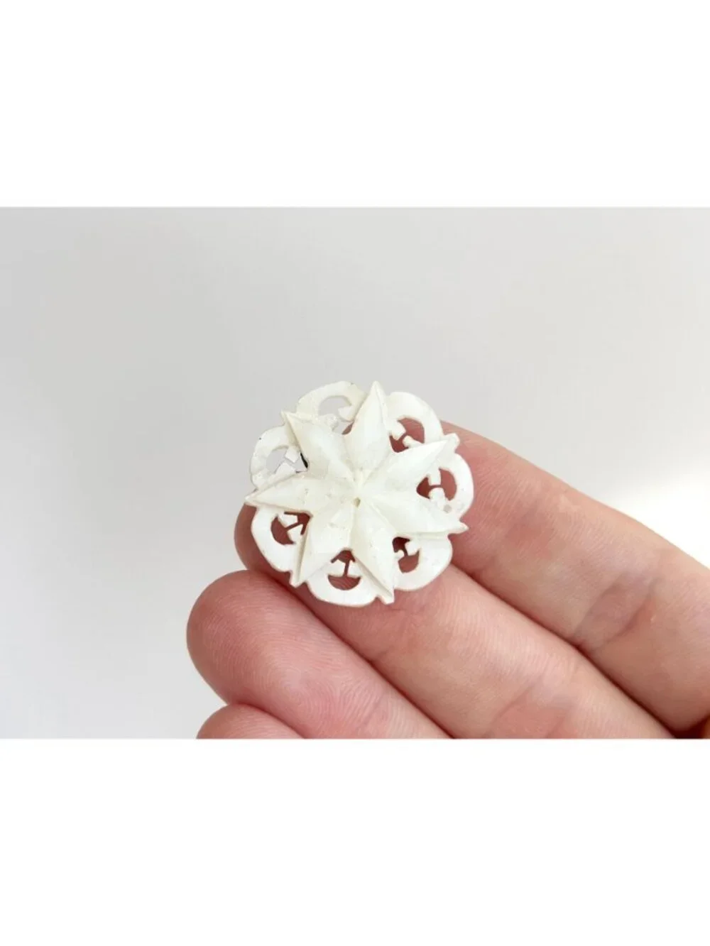 Mother of Pearl Snowflake Carved Shape Vintage Brooch Pin